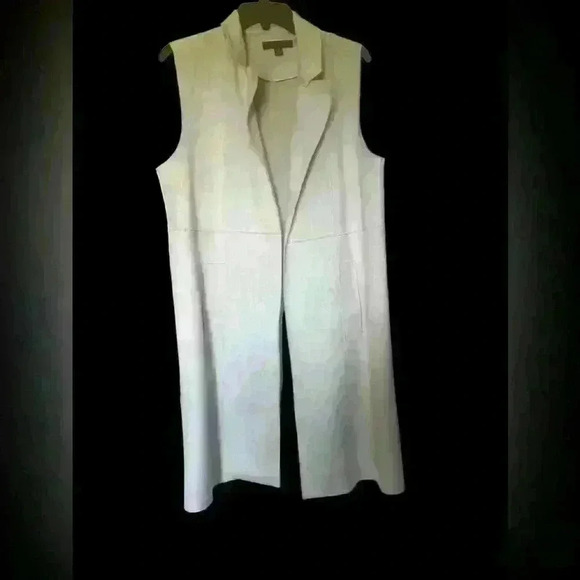 Ladies Joan Vaas vest. Size M. Worn once. Excellent condition. Cream color. - Picture 1 of 8
